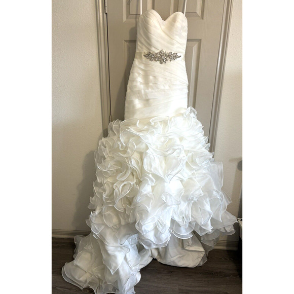 Ivory Wedding Gown Dress Swarovski Crystal Sash 8966 Size 4/6 Allure Bridals‎ - Picture 1 of 13